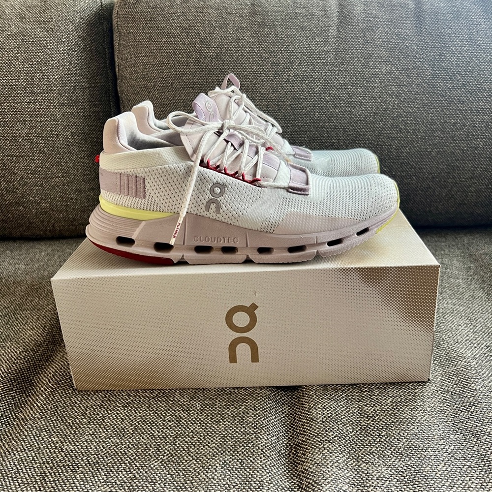 On Running cloudnova Women's in undyed White/fade
